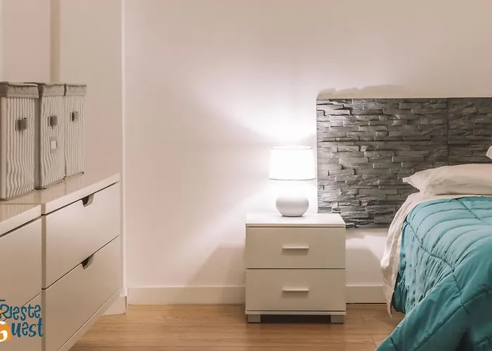 Piazza Della Valle Apartment